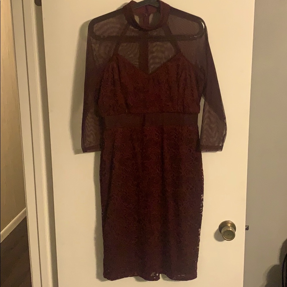 Burgundy lace bodycon dress w/ mesh sleeves